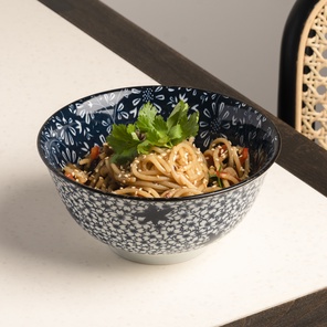 Спагетти со стриплойном в азиатском стиле